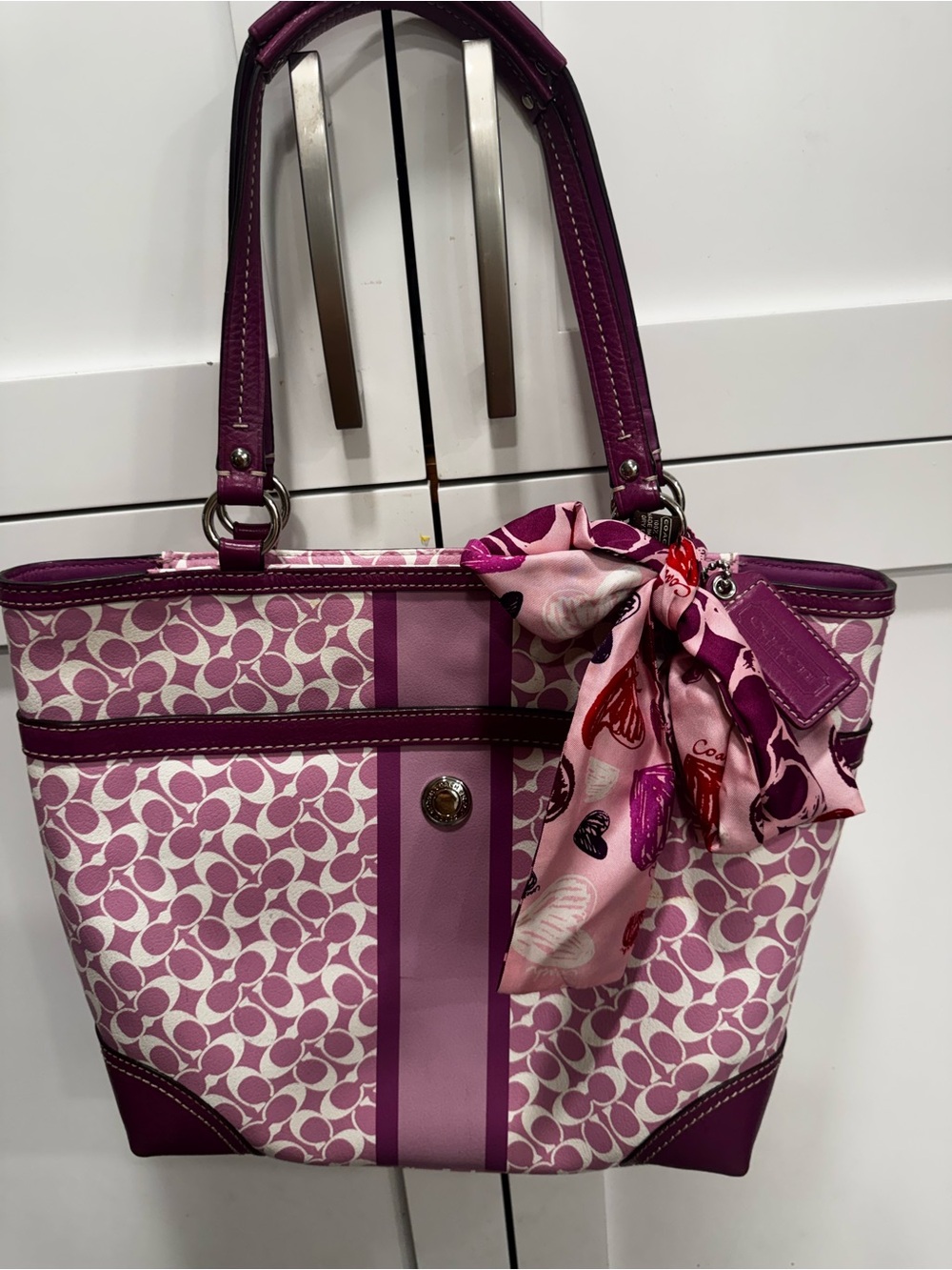 Coach Pink and Magenta Signature Stripe Tote with Heart-Print Scarf - Picture 2 of 7
